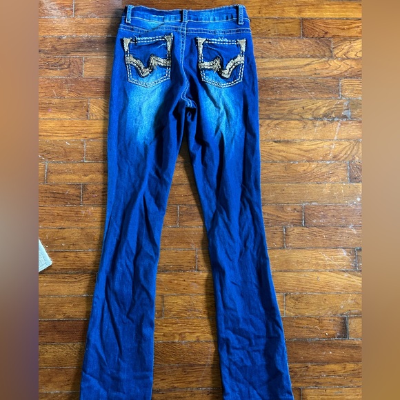 State of independence jeans, size 7, fits more like a 5 or a 6 though. - Picture 2 of 2